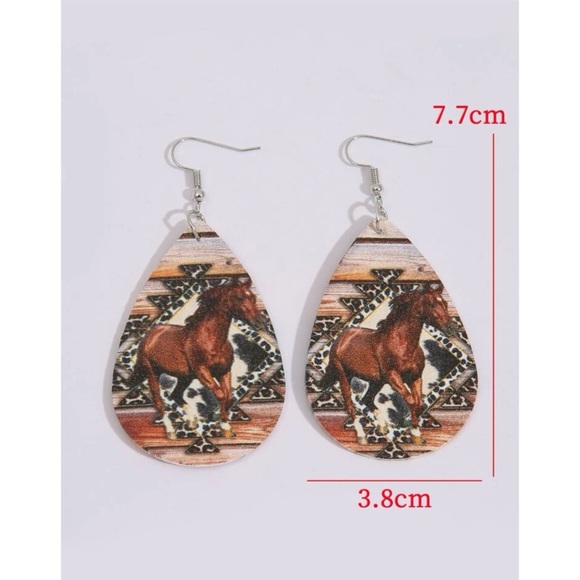 NWT horse animal print tear drop country western earrings - Picture 2 of 5